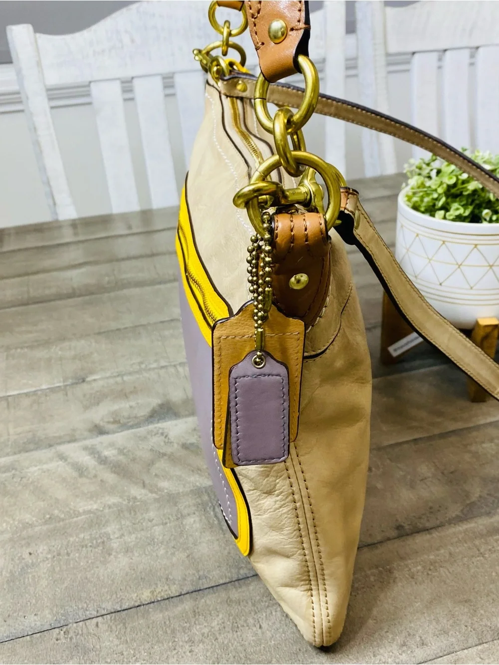 COACH Poppy Leather Colorblock Perri Hippie Crossbody Purse Bag Yellow Beige